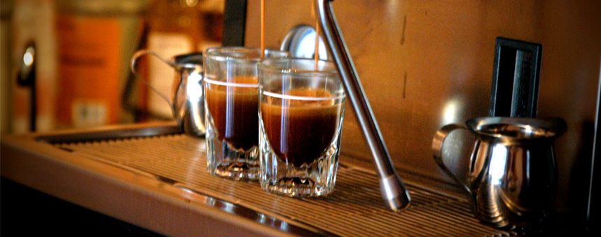 Caffè espresso al bar